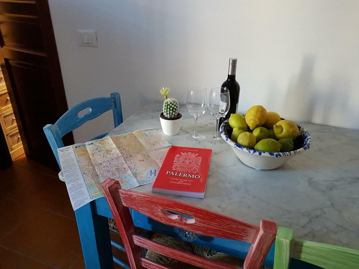 Casa Vacanze Villa D'Orleans Palermo Exteriér fotografie